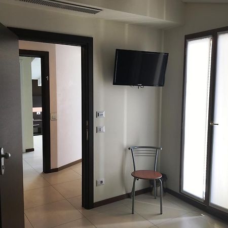Residenza S.Event B&B Buccinasco Bagian luar foto